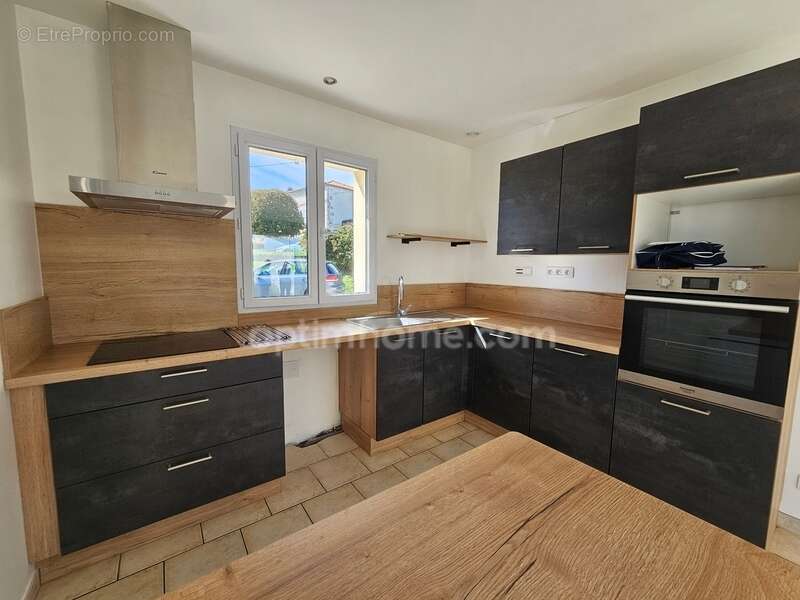 Maison à RUELLE-SUR-TOUVRE