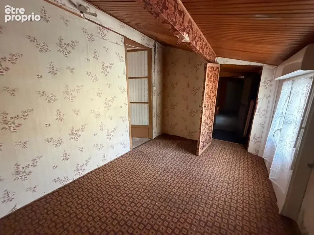 Corpe (85320) au calme adorable maison en pierres 4 chambres a rafraichir avec annexe et jardin clos - photo 14