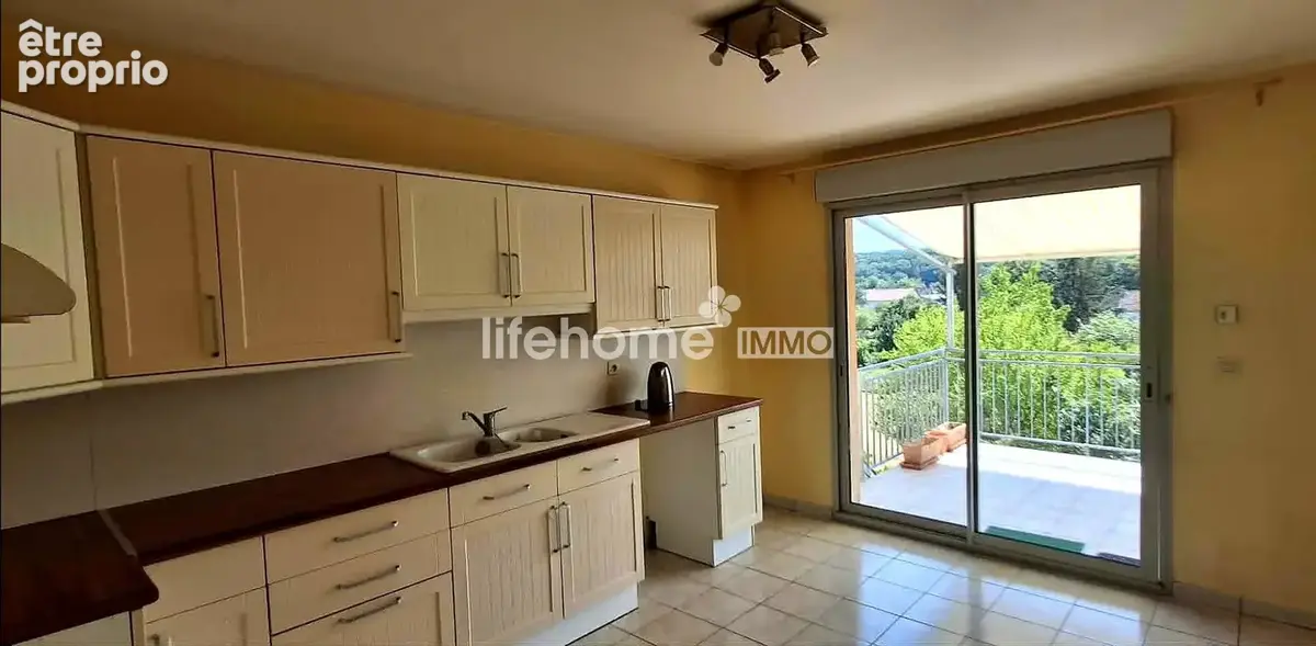 Maison 134 m² à Le Blanc  - photo 2