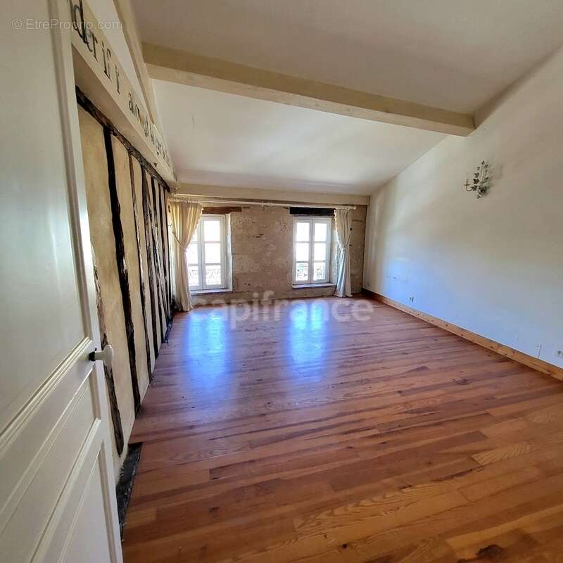 Appartement à SAINT-CLAR