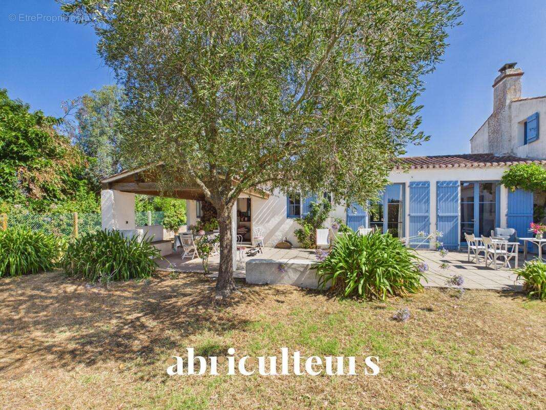 Maison familiale de 7 chambres en vente à Noirmoutier-en-l’Île (85330) - photo 3