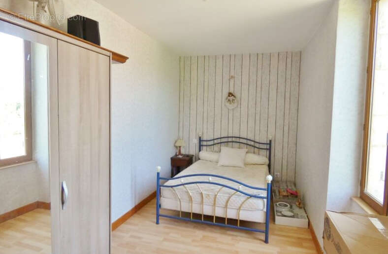 Maison ancienne en pierre à vendre - photo 12