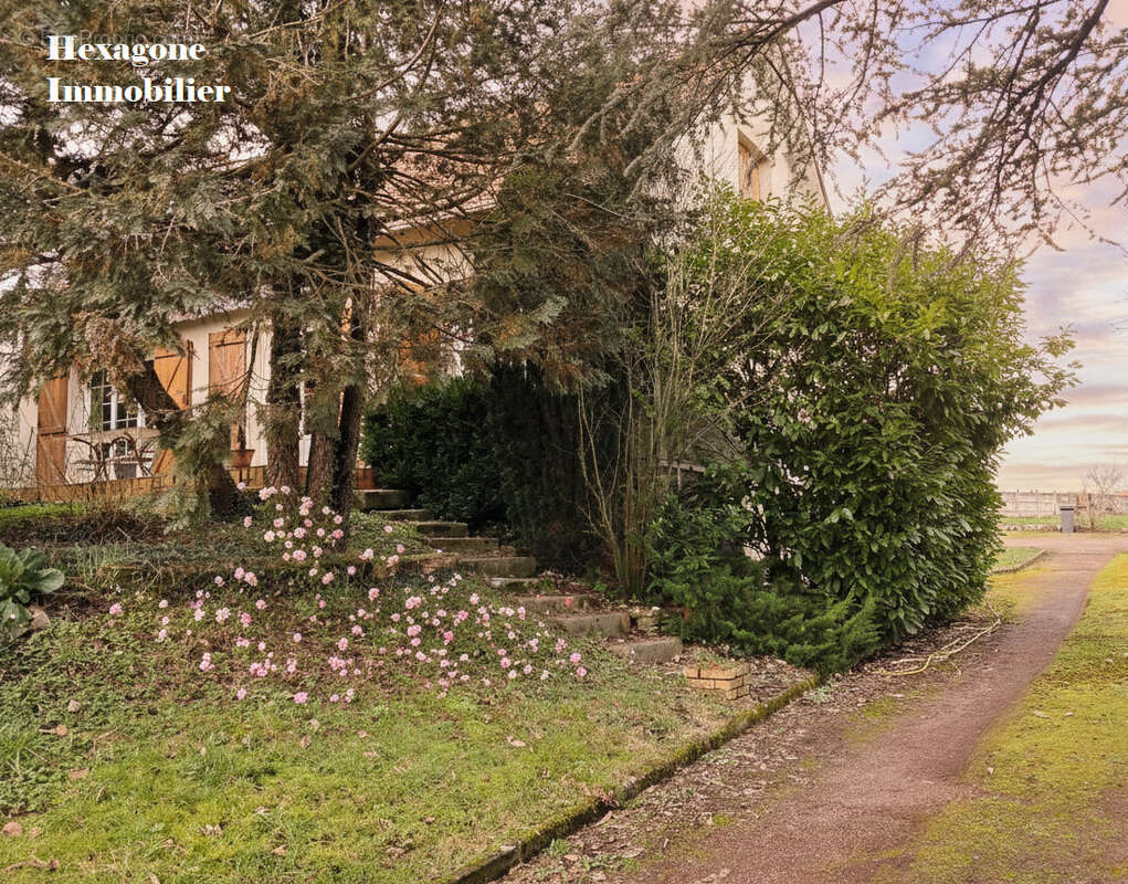 Maison à BEAULIEU-SUR-LOIRE