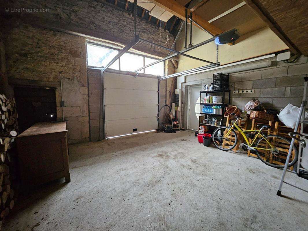 Maison à MIREBEAU-SUR-BEZE