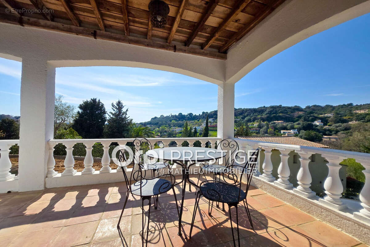 Maison à BIOT
