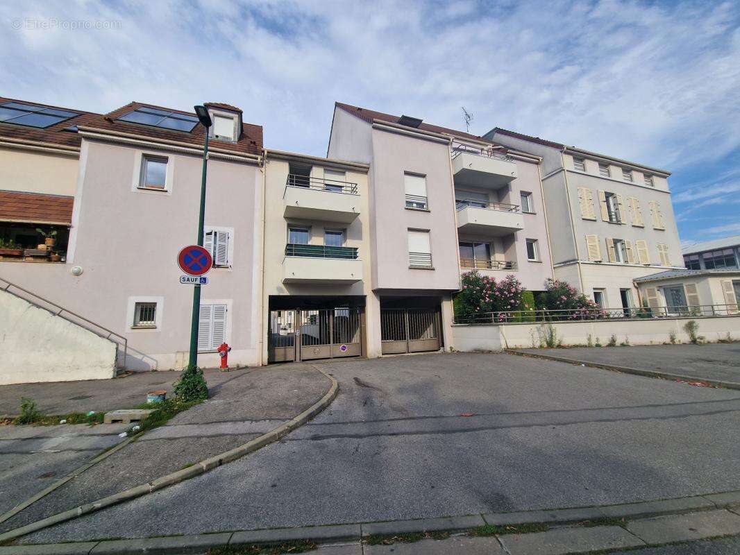 Appartement à VAIRES-SUR-MARNE