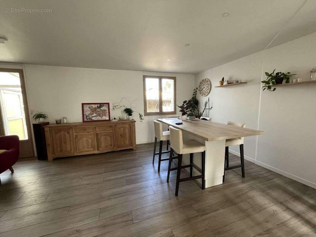 Photo 2 - Maison à LA SALVETAT-SAINT-GILLES