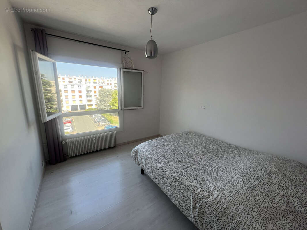 Appartement à HOUILLES