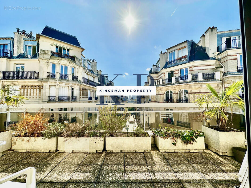 Terrasse de 18m2  - Appartement à PARIS-20E