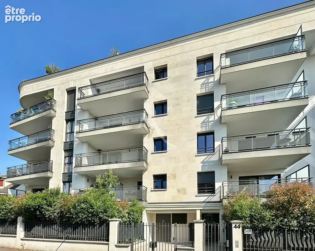 Appartement Le Perreux 2 pièces 44 m² avec terrasse et parking - photo 2