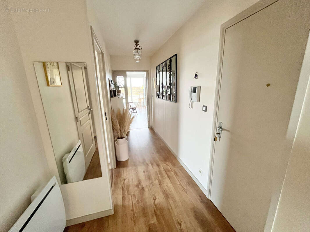 Appartement à SAINT-CYR-SUR-LOIRE