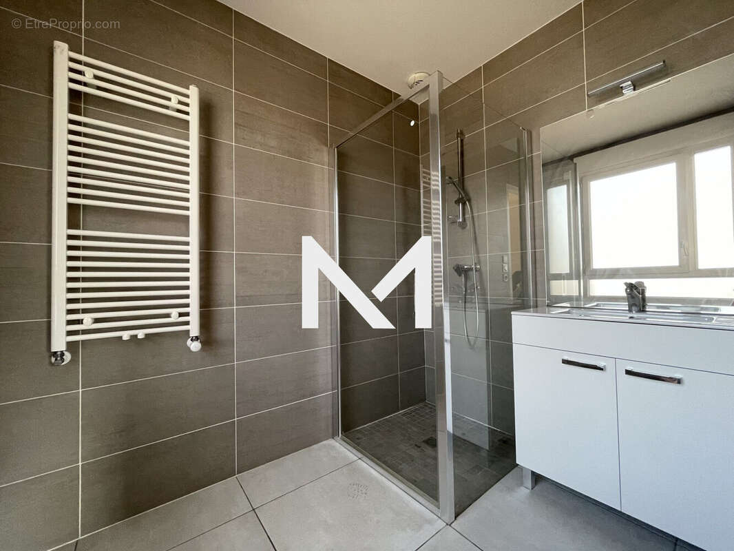 Appartement 116 m² à Echirolles  - photo 7
