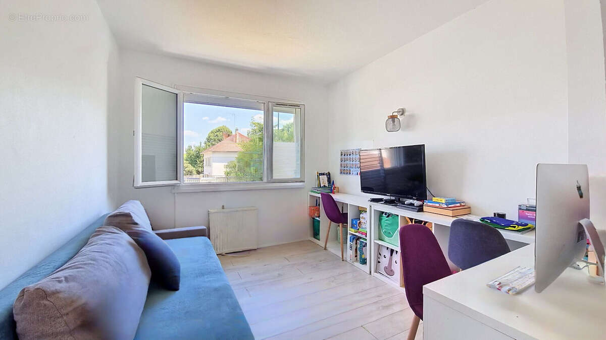 Appartement à LIMEIL-BREVANNES