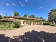 Maison à LUCHAPT