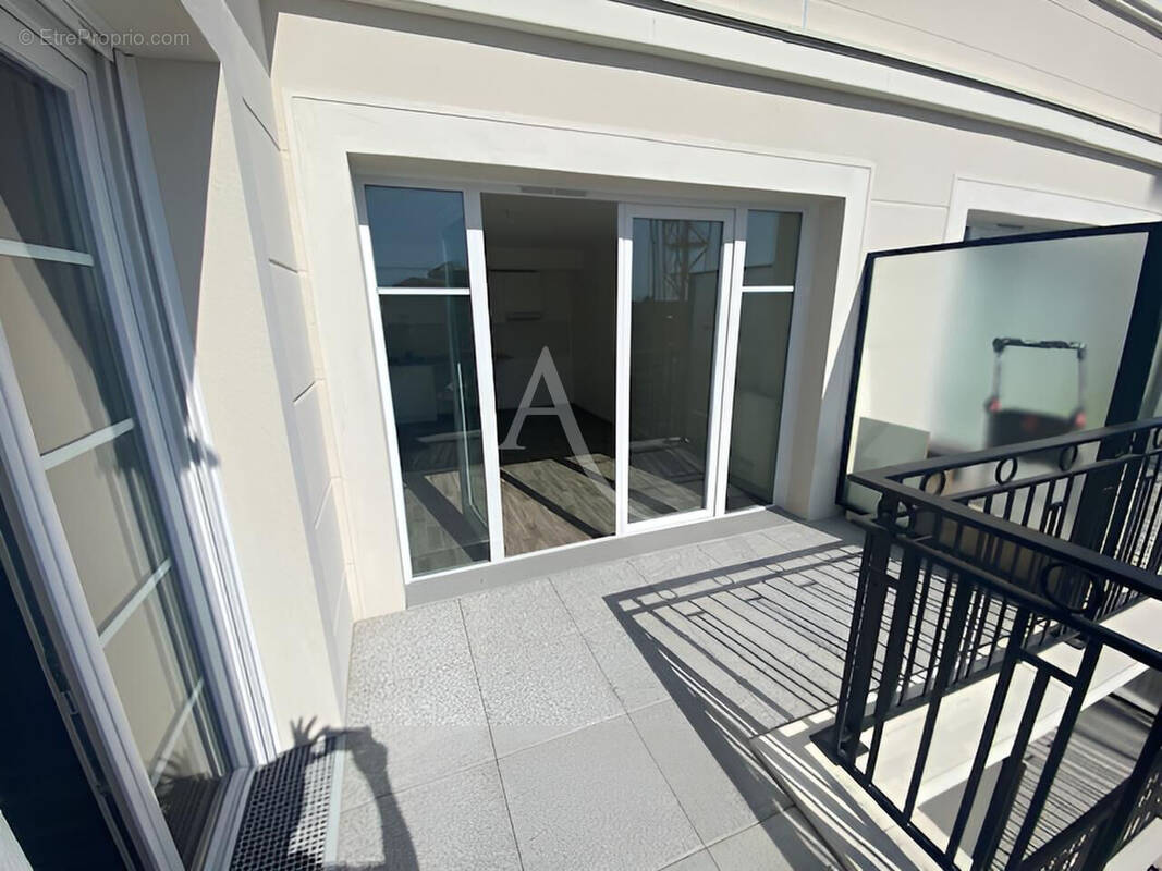 Appartement à LE BLANC-MESNIL