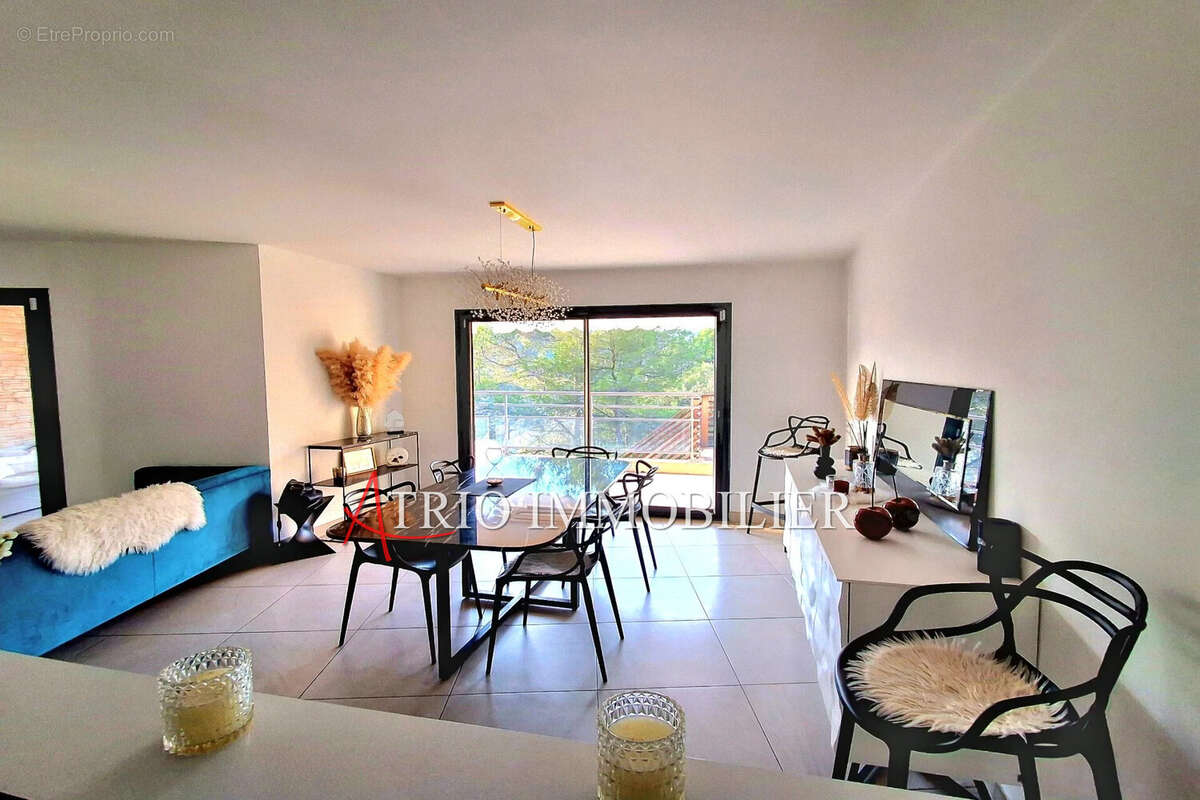 Appartement 90 m² à Cagnes-Sur-Mer  - photo 4
