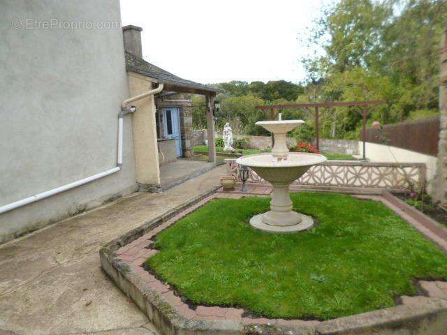 Maison à LEZARDRIEUX