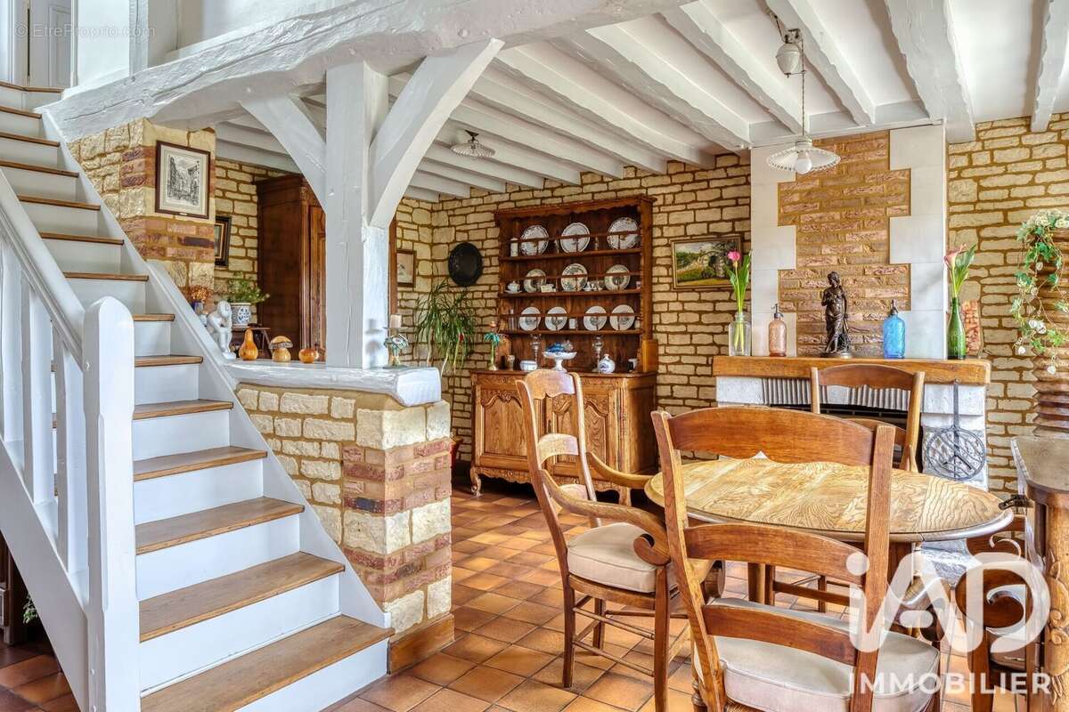 Maison 175 m² à Saint-Martin-De-Boscherville  - photo 7