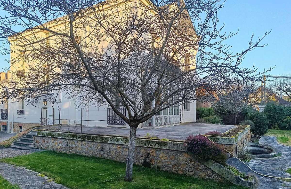 Maison à SAINT-MAUR-DES-FOSSES