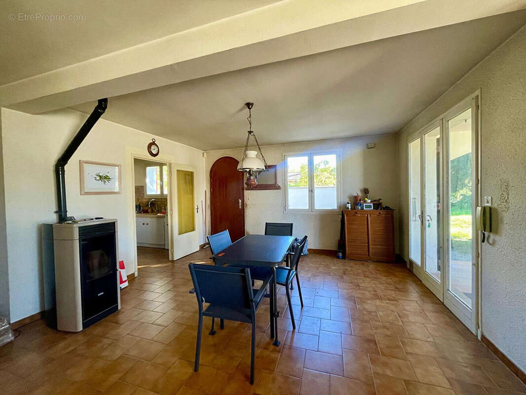 Autre à L&#039;ISLE-SUR-LA-SORGUE