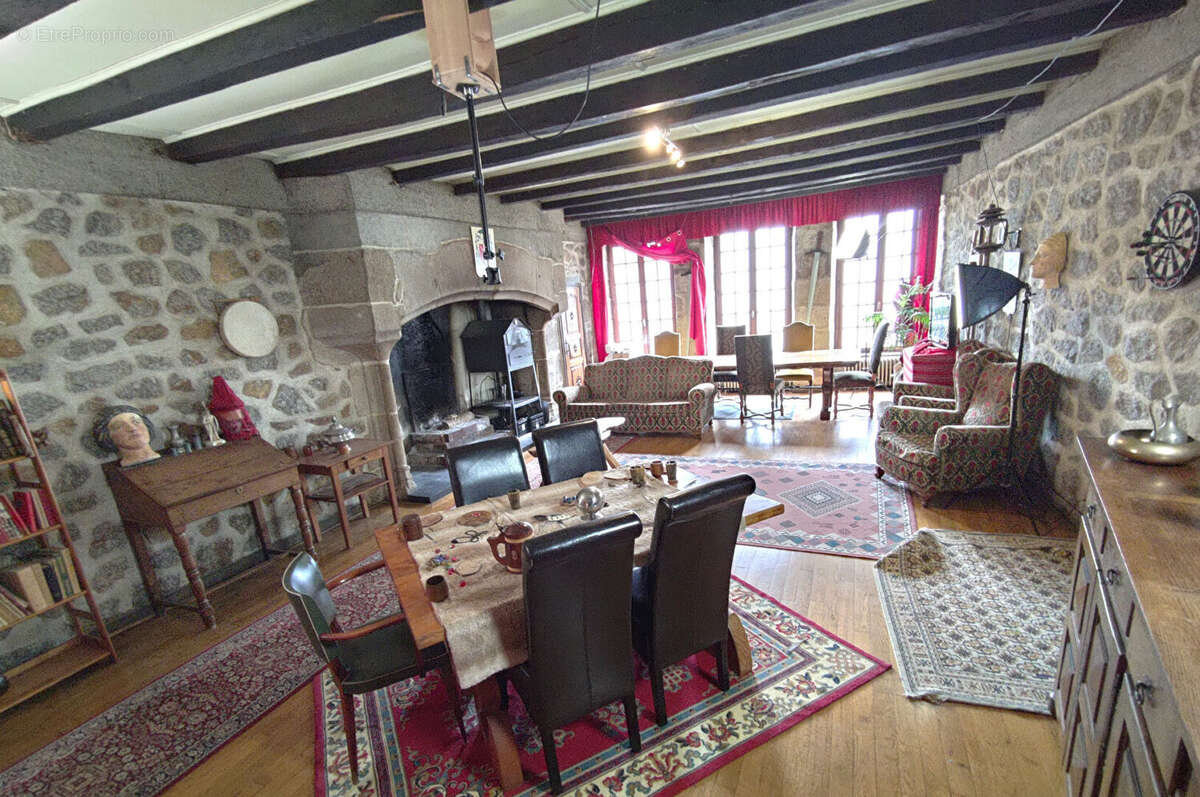 Maison à BORT-LES-ORGUES