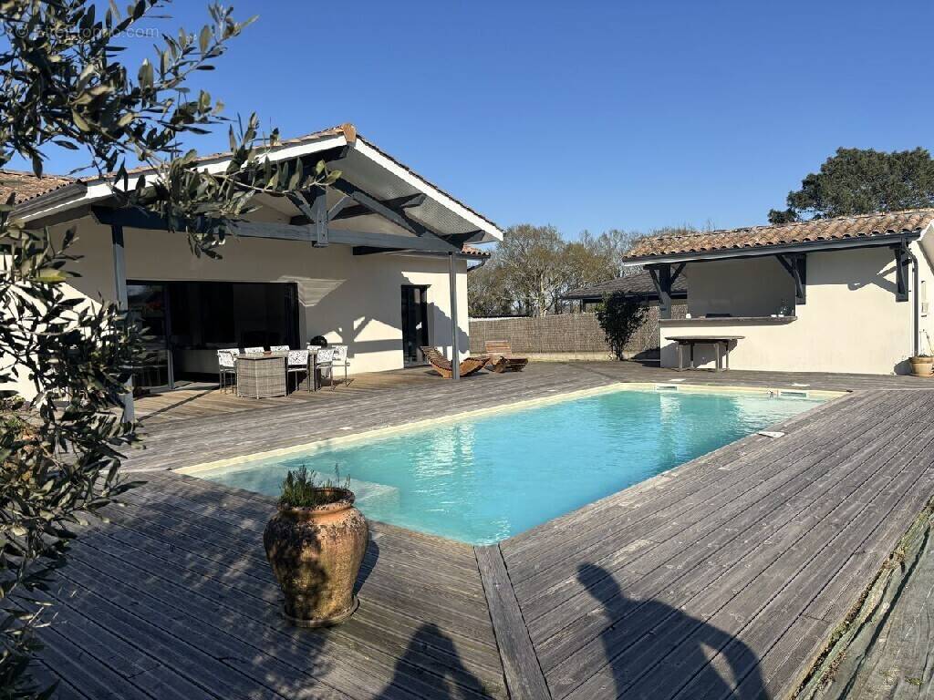 Maison à CASTELJALOUX