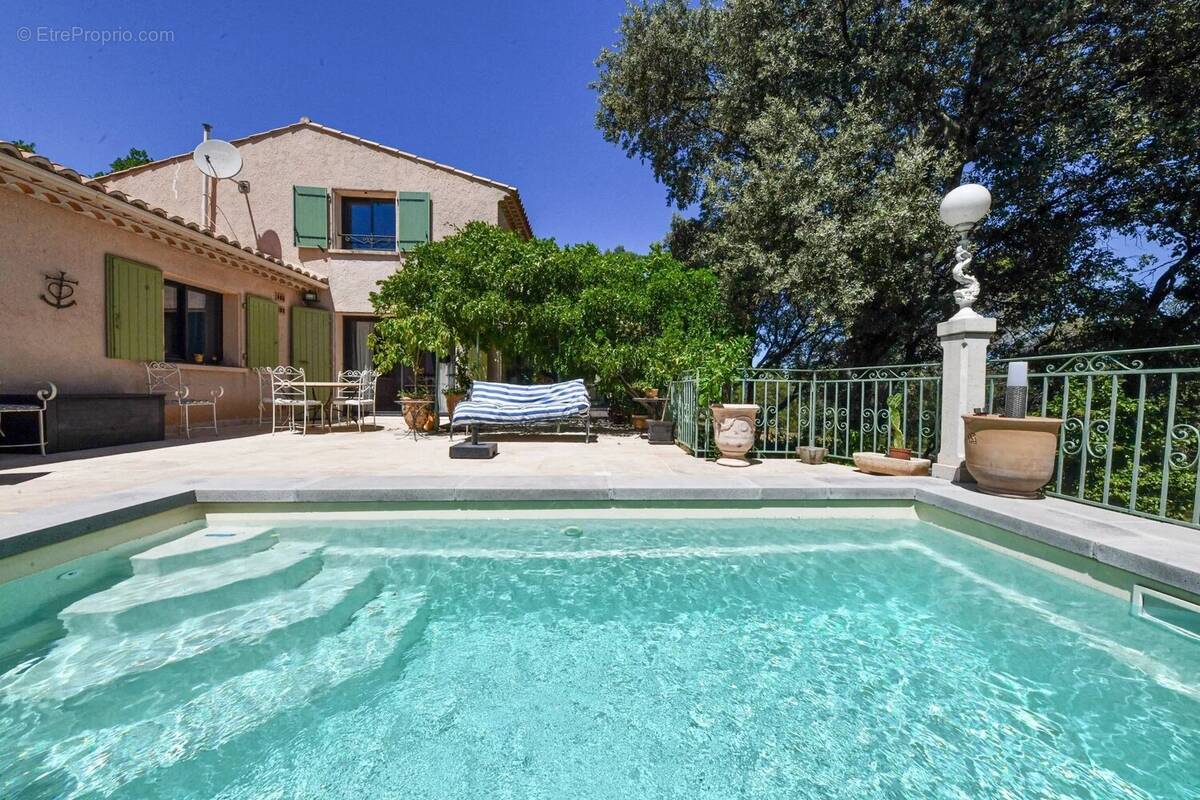 Maison méridionale de 175 m² située à 8 km d'Uzès - photo 1