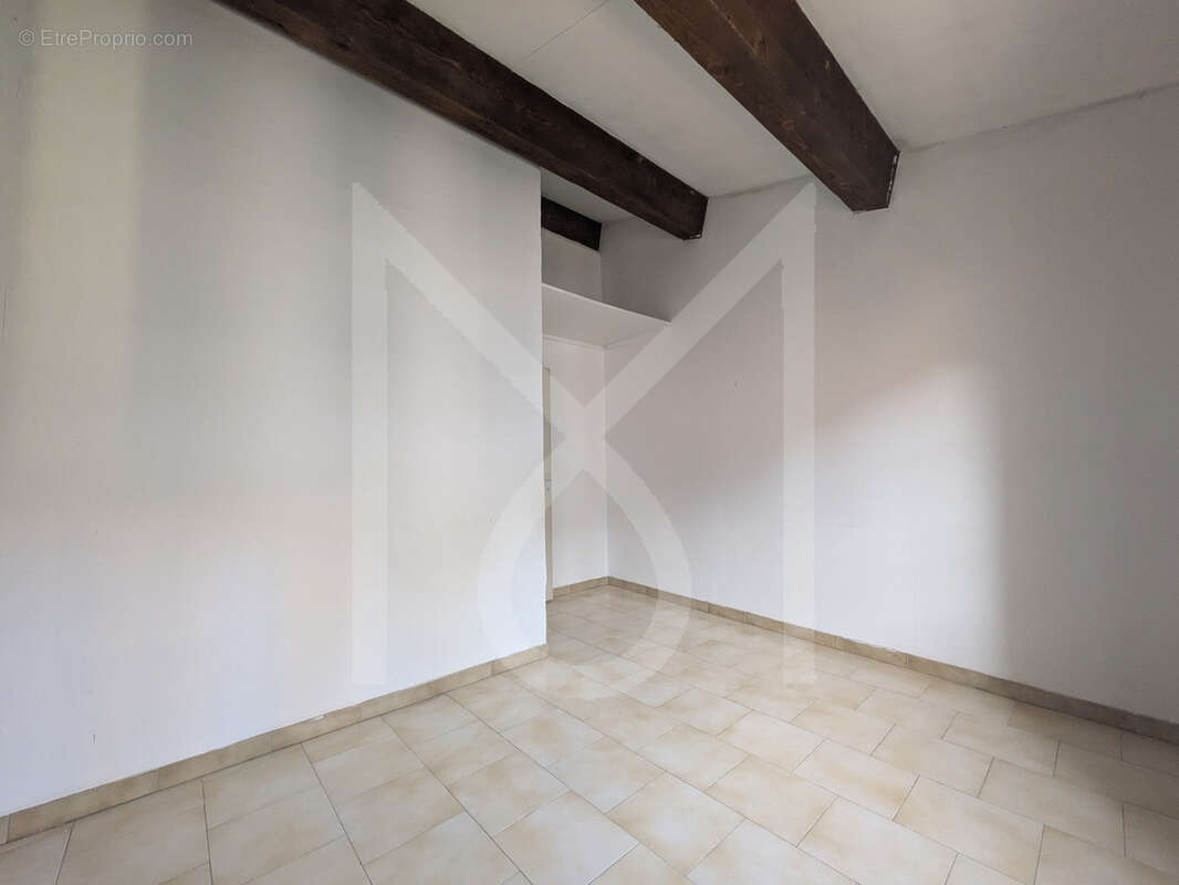 Appartement à MEYRARGUES