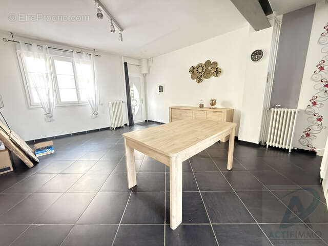 Maison de ville 111 m2 - photo 2