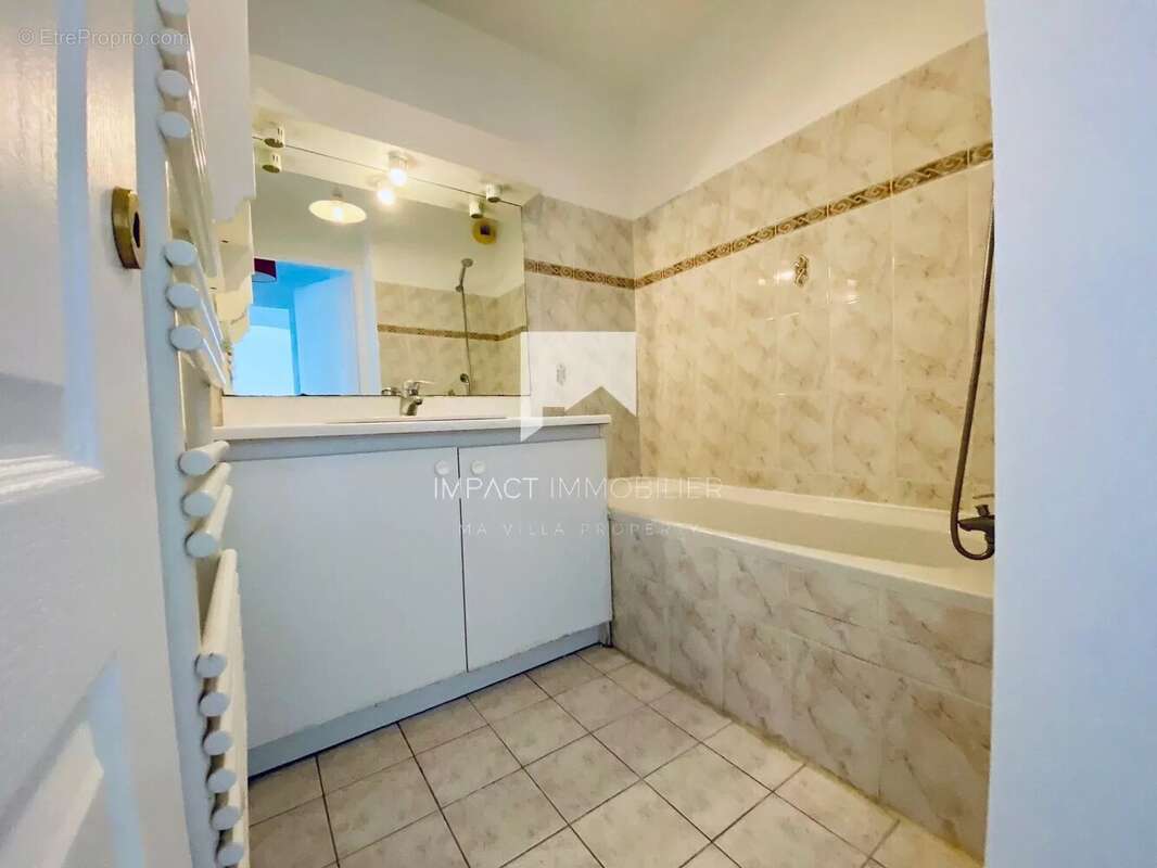 Appartement à HYERES