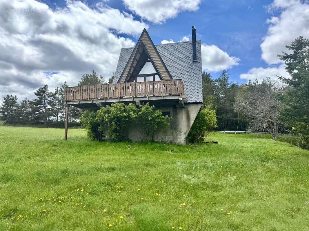 Chalet 4 faces sur environ 1200 m² de terrain - photo 10