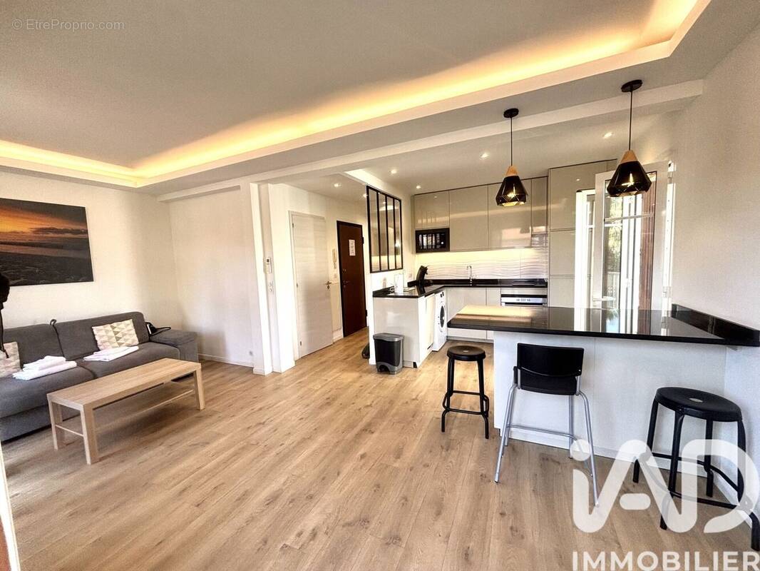 Photo 1 - Appartement à ROQUEBRUNE-CAP-MARTIN