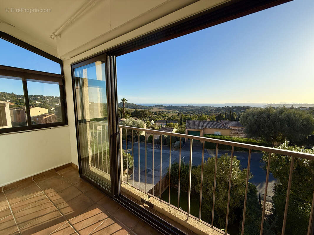 Appartement à LA CROIX-VALMER