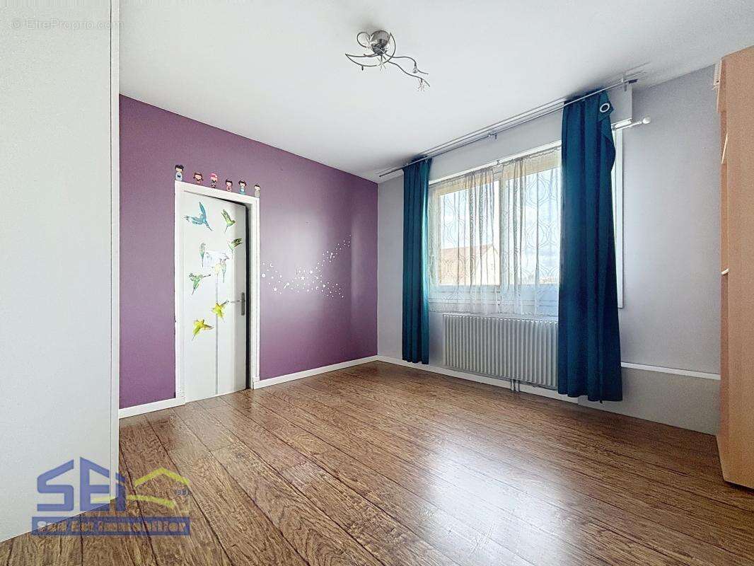 Maison à VILLIERS-SUR-MARNE