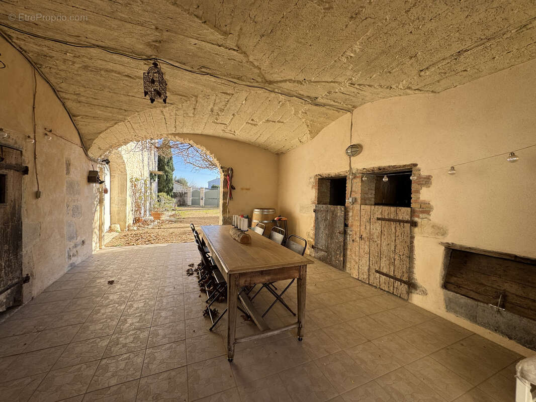 Maison à SAINT-MARCEL-LES-SAUZET