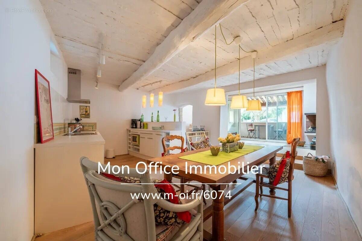 Maison à LOURMARIN