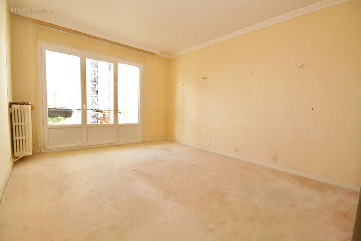 Appartement à FONTENAY-SOUS-BOIS