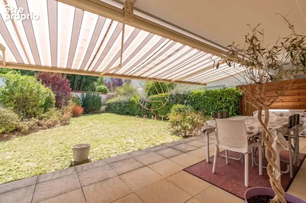 Photo Appartement à Le Perreux-Sur-Marne au prix de 949 000€