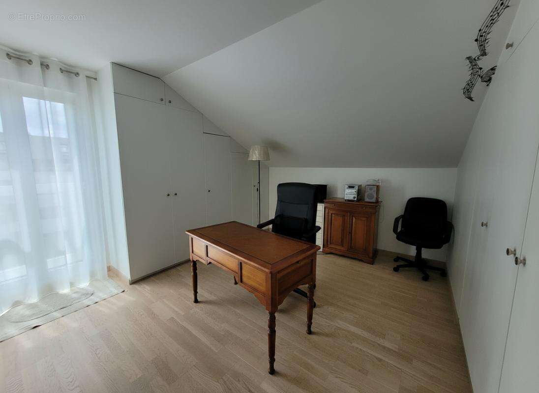 Appartement à ENGHIEN-LES-BAINS