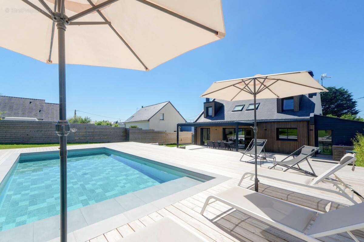 Propriete d'exception 218 m2 sur jardin de 1 500 m2 - photo 5