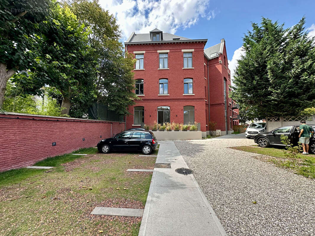 Lille Vauban/Cormontaigne, splendide Appartement  de 97,27 m², 3 chambres, terrasse, parking - photo 4