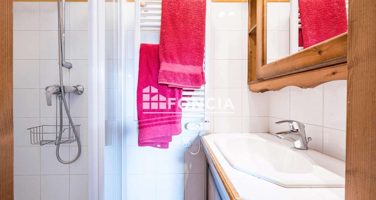 Appartement à CREST-VOLAND