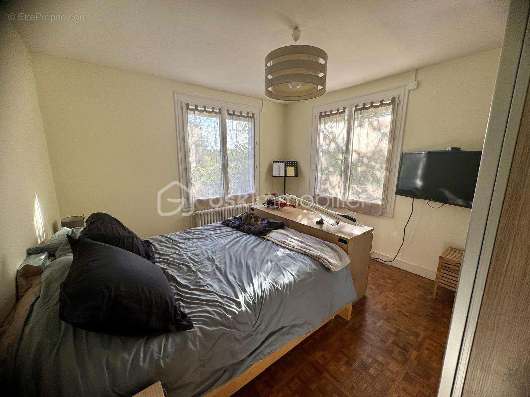 Bertrand JOUBERT By BSK IMMOBILIER vous propose à St Cyr Sur Loire - photo 3