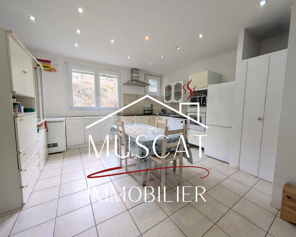 Appartement à BOURGOIN-JALLIEU