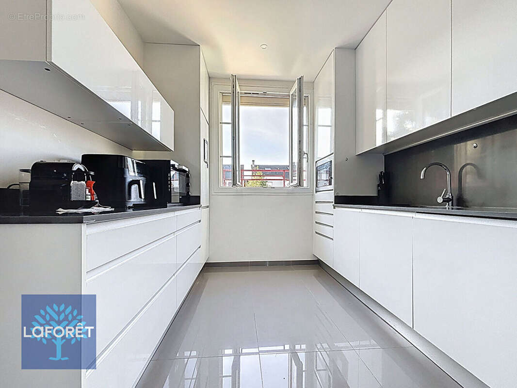 Maison à CHENNEVIERES-SUR-MARNE