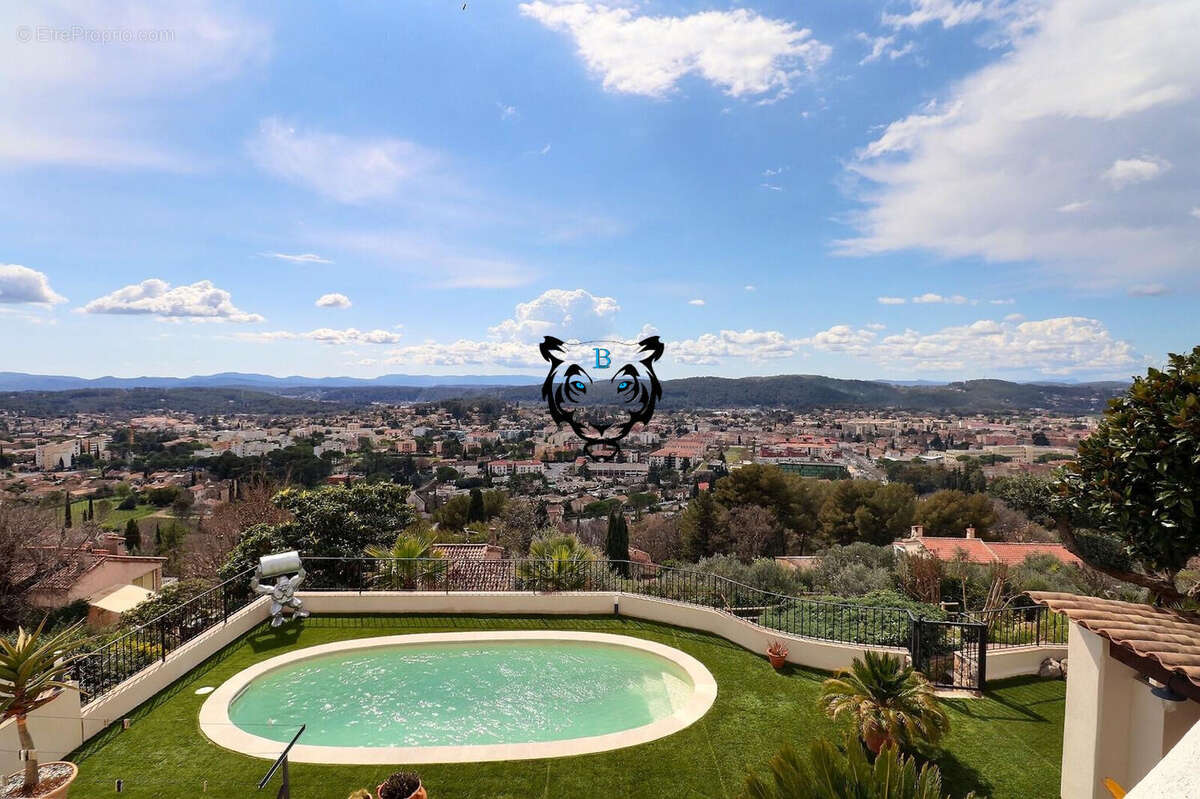 Maison à DRAGUIGNAN