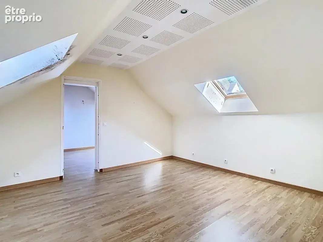 2 maisons (286 m² habitables/352 m² au sol en tout) sur un terrain de 850 m² à 20 MN à pieds du RER D "FOSSES - SURVILLIERS" - photo 26