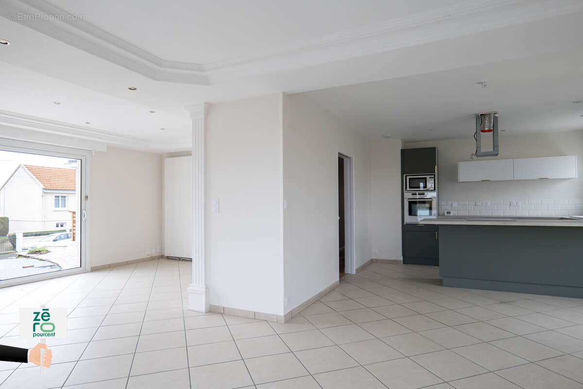 Maison à LES HERBIERS