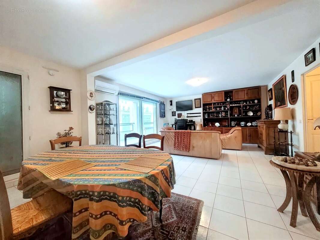 Appartement à MARSEILLE-8E