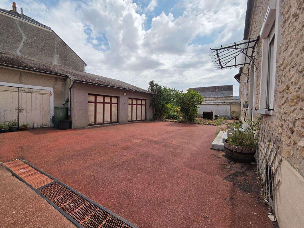 Maison 157 m² à Sainville  - photo 15